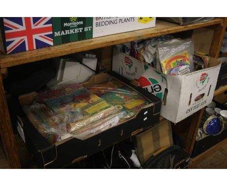 A quantity of vintage comics and magazines etc.