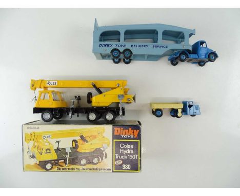 A group of boxed and unboxed DINKY lorries to include a 980 Coles Hydra Truck - G/VG in G box where boxed (3)