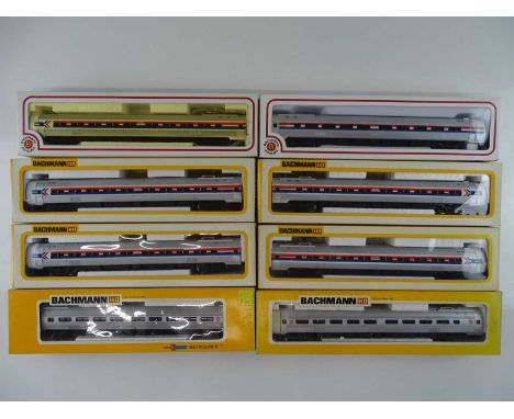 A group of HO Gauge BACHMANN American Outline Metroliner electric multiple units - all in Amtrak livery - G/VG in F/G boxes (