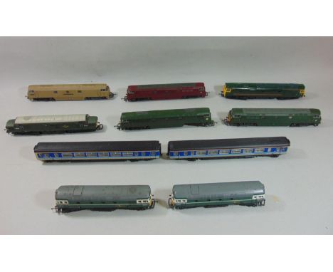 9 Lima Locomotives all unboxed including; D1003 'Western Pioneer', D6700 Class 37 with green livery, D1016 'Western Gladiator
