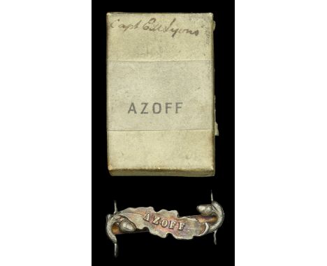 Clasp: Azoff, in its original card box of issue with printed label ‘AZOFF’, the lid inscribed in ink ‘Capt E M Lyons’, extrem