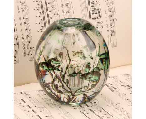 An Orrefors glass graal vase, by Edward Hald (1883 - 1980 ), decorated with fish, 11cm high, signed, dated 2576