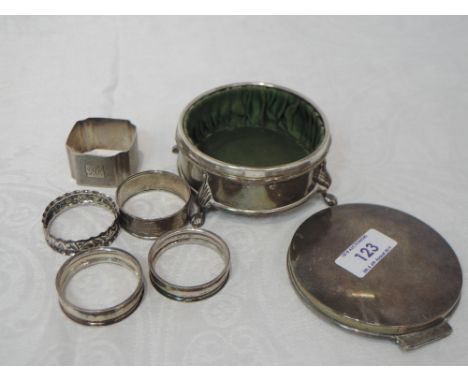 A silver dressing table trinket box of plain circular form having pad feet and hinged lid (AF), Birmingham 1918, T H Hazlewoo