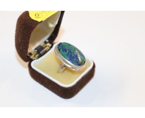 A very large vintage and fully Hallmarked Sterling silver and Azurite ring, size Q/R, 11.2gms 