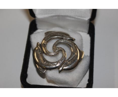 A London 1993 SD Sponsor Sterling silver dolphin brooch, 10.2gms 