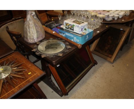 An Ercol draw leaf dining table 