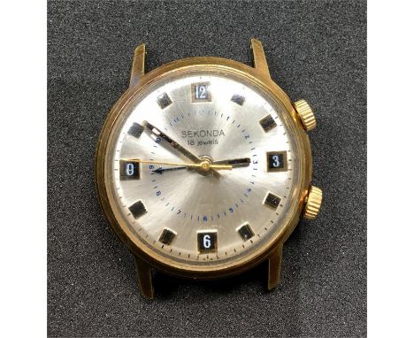 Vintage Sekonda Alarm Feature Wristwatch , watch is working and so does the alarm but no warrenty is given missing lugs and s