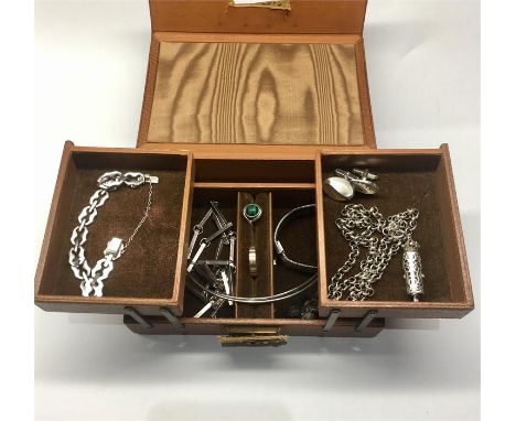 Jewellery Box of Vintage Silver Jewellery 