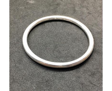 Vintage Hans Hansen Denmark Sterling Silver Bangle # 204  measures approx 7mm dia widest points weight 42g