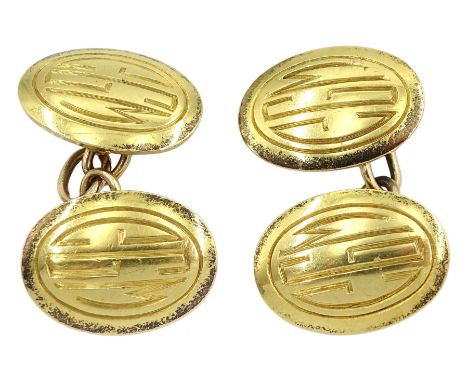 Pair of Art Deco 18ct gold oval cufflinks, engraved with initials 'CGM', stamped 18 by Goldsmiths &amp; Silversmiths Co LtdCo