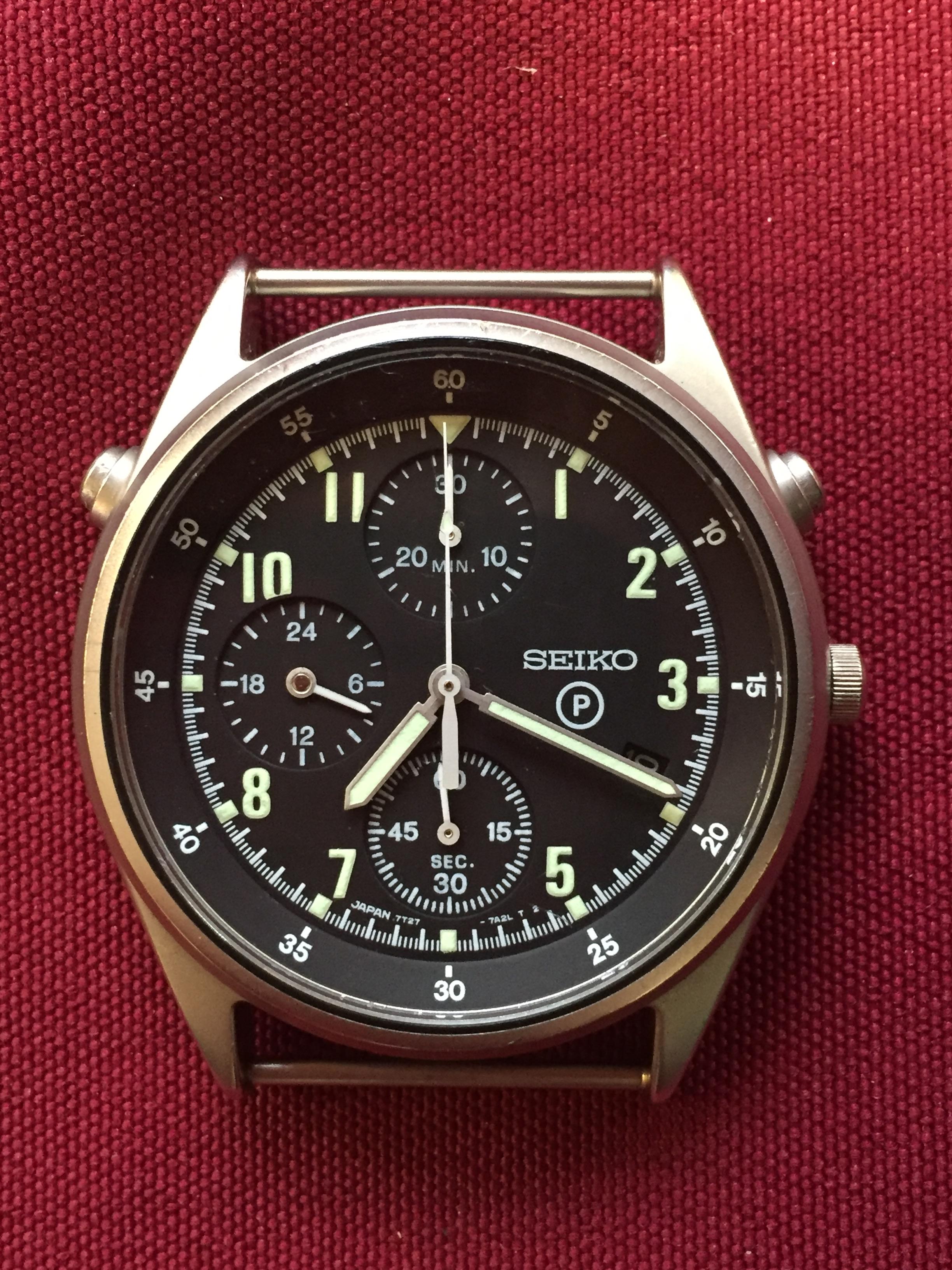 A Seiko RAF British Military Issue second generation pilots wristwatch ...