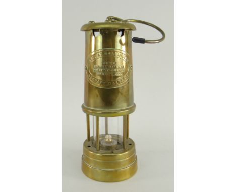VALE TYPE MINERS LAMP FOR ABERAMAN COLLIERY NUMBER 227017