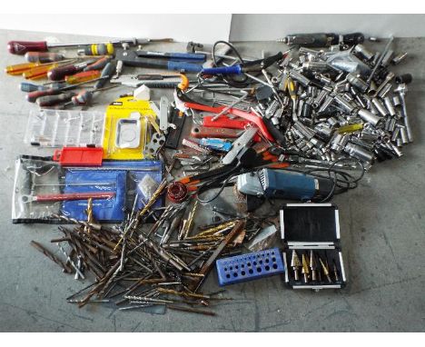 Tools - Angle grinder, Sockets, Screwdrivers, Drill bits, Blades and various related tools.Lot descriptions reflect the catal