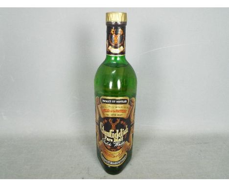 Glenfiddich - A 75cl bottle of Glenfiddich Pure Malt scotch whisky, 40% ABV, level upper shoulder, likely a 1980's bottling.