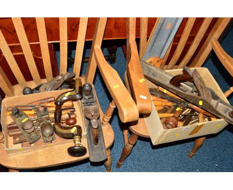 A QUANTITY OF VINTAGE HAND TOOLS comprising of a Georgian mahogany and brass hand drill, various chisels including I Sorby, f