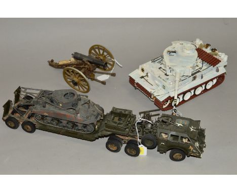 A QUANTITY OF CONSTRUCTED AND PAINTED PLASTIC MILITARY MODELS, constructed from kits, assorted scales and manufacturers, all 