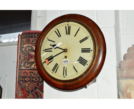 A 19TH CENTURY OAK CIRCULAR WALL CLOCK, 30 hour movement, the enamel dial with Roman numerals, approximate diameter 41cm