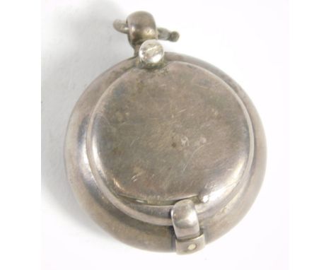 An Edward VII silver sovereign case, spring loaded with articulated lid, engine turned inner sections and plain body, Birming