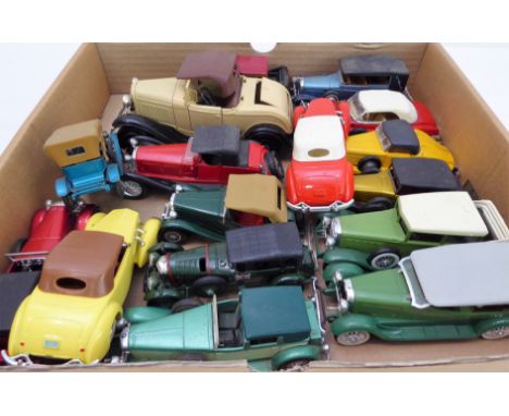 77 models comprising:21 vehicles with hoods;18 super and high performance cars (to include 2 Corgi '007' Aston Martin DB5s);2