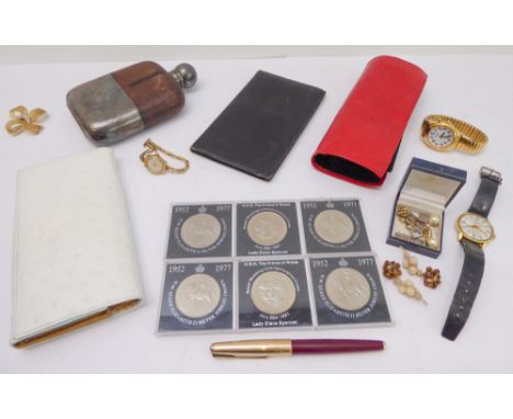 Various collectibles and bijouterie comprising:a 19th century silver-plated hip flask;a Parker fountain pen;two wristwatches 