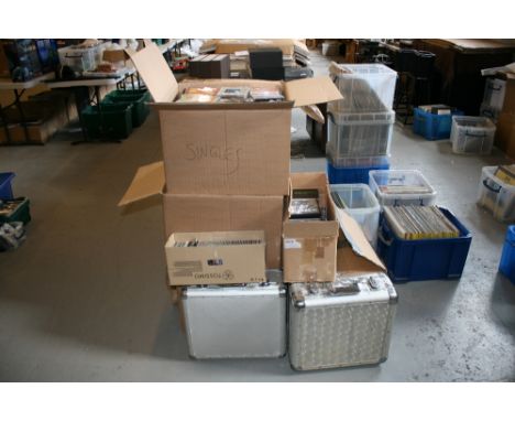CDS -Huge collection of around 1500 mainly CD singles plus some albums.  To include Rock, Pop and Dance.  Also included in th