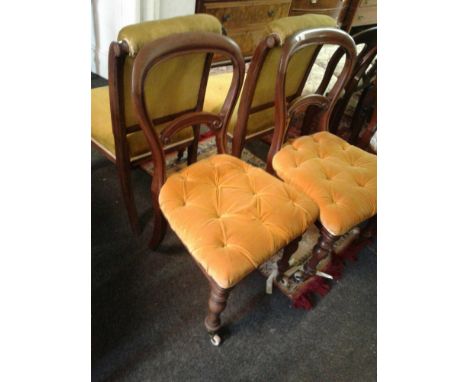 with button upholstered seats 