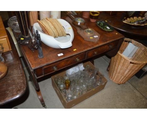 A mahogany sofa table 