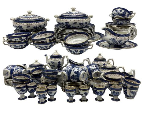 Extensive Booths Real Old Willow pattern dinner, tea and coffee service mostly for nine or more covers including pair of vege