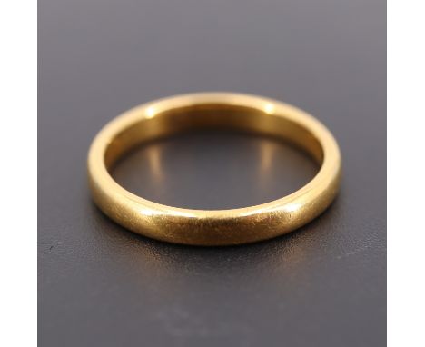 An antique 22 ct gold wedding band, K/L, 3 g