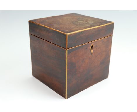 A Georgian mahogany single compartment tea caddy, 13 cm x 12 cm x 13 cm 
