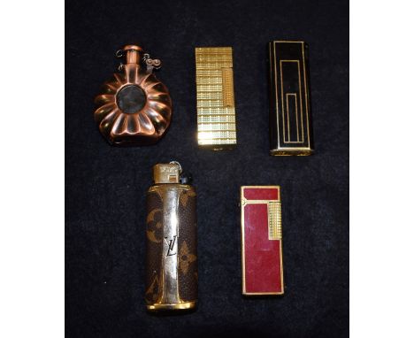 A Dunhill Rollagas lighter; others (5)