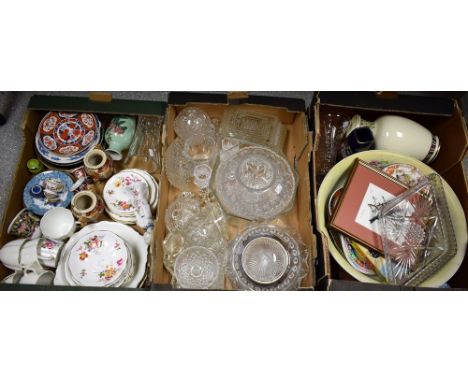 Ceramics - to include Royal Crown Derby Posies cups, saucers, side plates; other vases, plates, bowls; glassware, vases, bowl