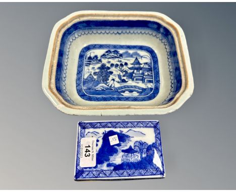 A Chinese blue and white lidded trinket pot and a further dish 