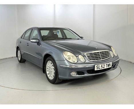 Registration: SL52TWN VIN: WDB2110062A160535 Milage Showing: 63,000 Transmission: Automatic MOT: 24/01/20251 Previous ownerLo