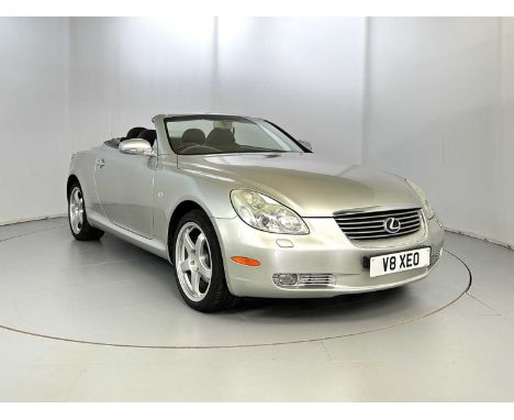 Registration: V8XEO  VIN: JTHFN48Y800062208  Mileage Showing: 75,000  Transmission: Automatic  MOT: 27/10/202417 Service stam
