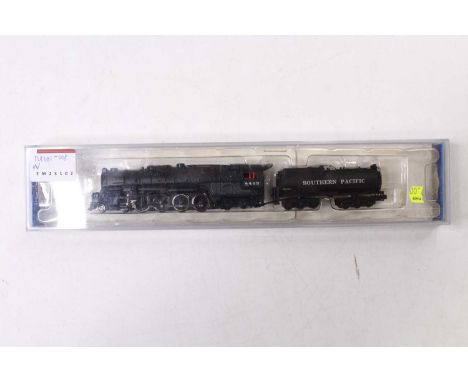 A Bachmann N gauge 4-6-4 American Southern Pacific steam loco, Northern &amp; Vanderbilt oil tender, in black, missing smokeb