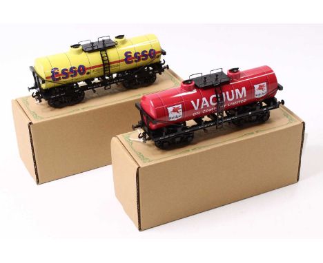 Two Darstard bogie tank wagons: 'Vacuum' red &amp; 'Esso' yellow. Ex-factory stock, new (M) (BNM)