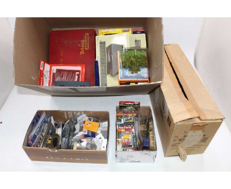 Scenic items, various makes, individual contents of boxes not checked but believed to be (NM-M) (BG-VG): Bachmann Scenecraft 
