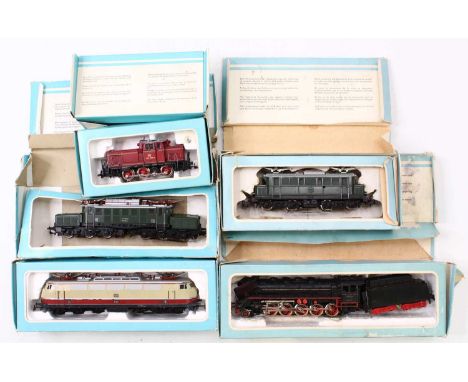 A group of five Marklin HO gauge boxed locos, including, an E94 electric loco, an electric BO-BO loco, no. E44039, an electri