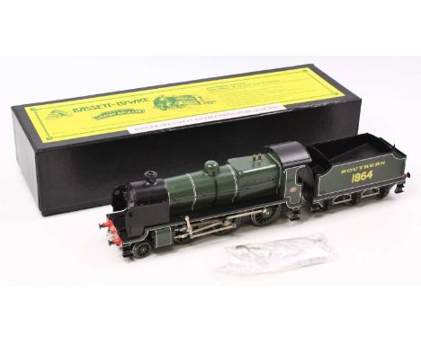 Bassett-Lowke BL99003, 0-gauge (Corgi) Southern Railway Maunsell ‘N’ class 2-6-0 Mogul loco &amp; tender, green No.1864. Set-