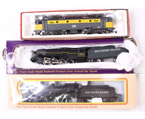 Three HO gauge locos including a 2-6-0 American loco livery changed to Southern Pacific, with a cardboard overlay, a 2-8-0 Am