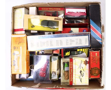 A tray containing various boxed modern issue diecast to include Matchbox Models of Yesteryear Jaguar SS100, Corgi Toys Britis
