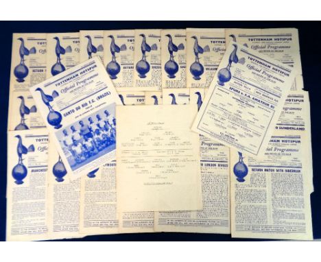 Football programmes, Tottenham Hotspur Homes 1957/58, 27 programmes inc. 19 First Team issues inc. Sunderland (x2), Aston Vil