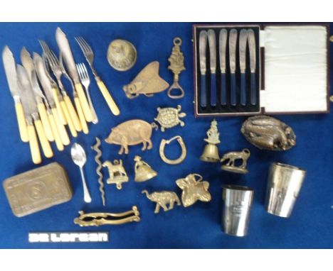 Collectables, an assortment of items to include a Christmas 1914 Princess Mary soldiers gift tin (empty, slight knocks), a si