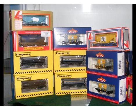 Selection of Bachmann, Lima and Hornby rolling stock - boxed 
