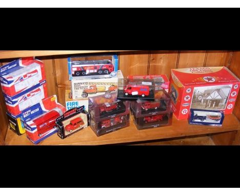 Boxed Texaco Old Timer Collection set, together with Corgi and other 