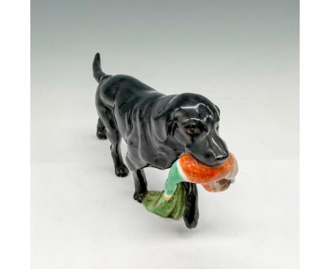Part of the Sporting Dog collection this black figural in walking position holding a duck in his mouth. Royal Worcester backs