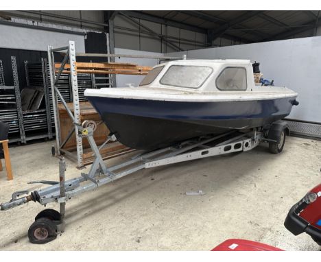 A SHETLAND 535 (MODIFIED)FISHING BOAT  WITH EVINRUDE 35 OUTBOARD MOTOR &amp; MERCONTROL WITH A NEW  GALVANISED BOAT TRAILER E