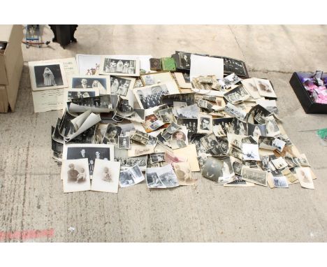 A LARGE QUANTITY OF VINTAGE PHOTOGRAPHS 