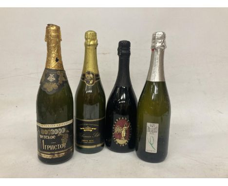 FOUR BOTTLES OF WINE TO INCLUDE PROSECCO ETC 